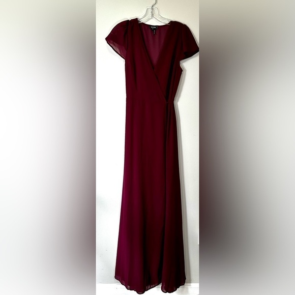 Women’s V-Neck Floor Length Dress - Picture 1 of 6